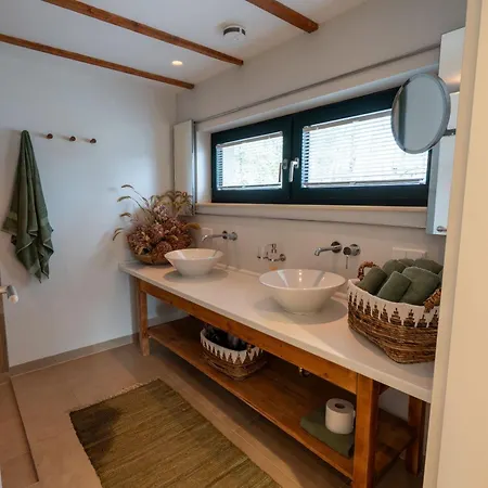 Alva Rhoen Panorama - Auszeit Mit Kamin 木屋